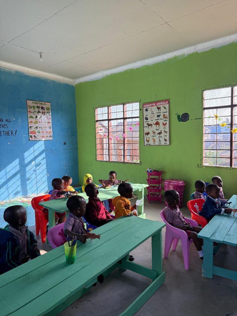 Escuela en Chamazi después de la obra
